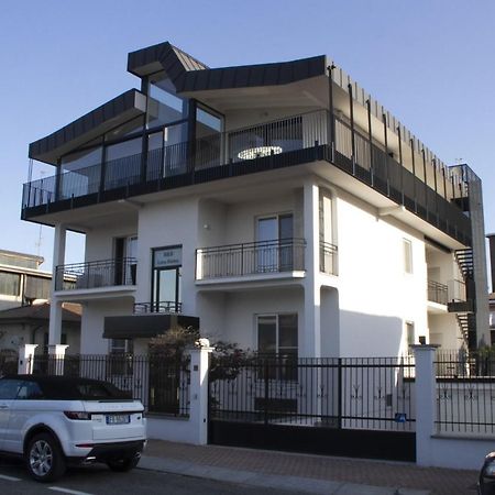 Luna Bianca Bed and Breakfast Rozzano Εξωτερικό φωτογραφία